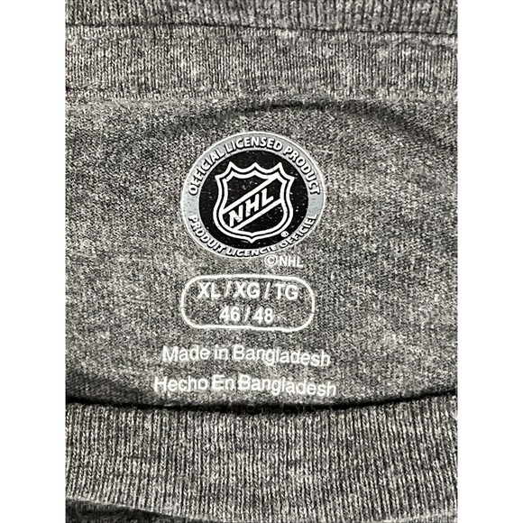 Ladies Chicago Blackhawks T shirt Sz XL - Picture 2 of 3